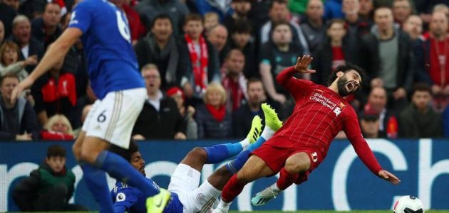 موقف محمد صلاح وبيكر من مباراة مانشستر يونايتد