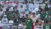 هل استحق لاعب بولندا الطرد أمام السعودية ؟